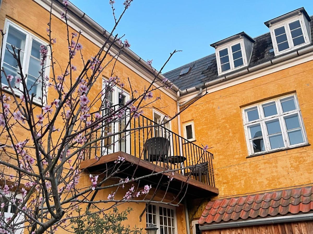 Jantzens Hotel Gudhjem Extérieur photo
